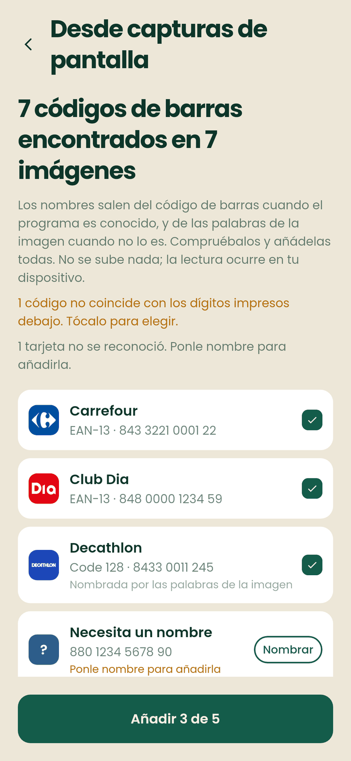 La pantalla de importación en lote leyendo cinco códigos de barras en siete imágenes, con un aviso sobre un programa que genera un código nuevo cada vez