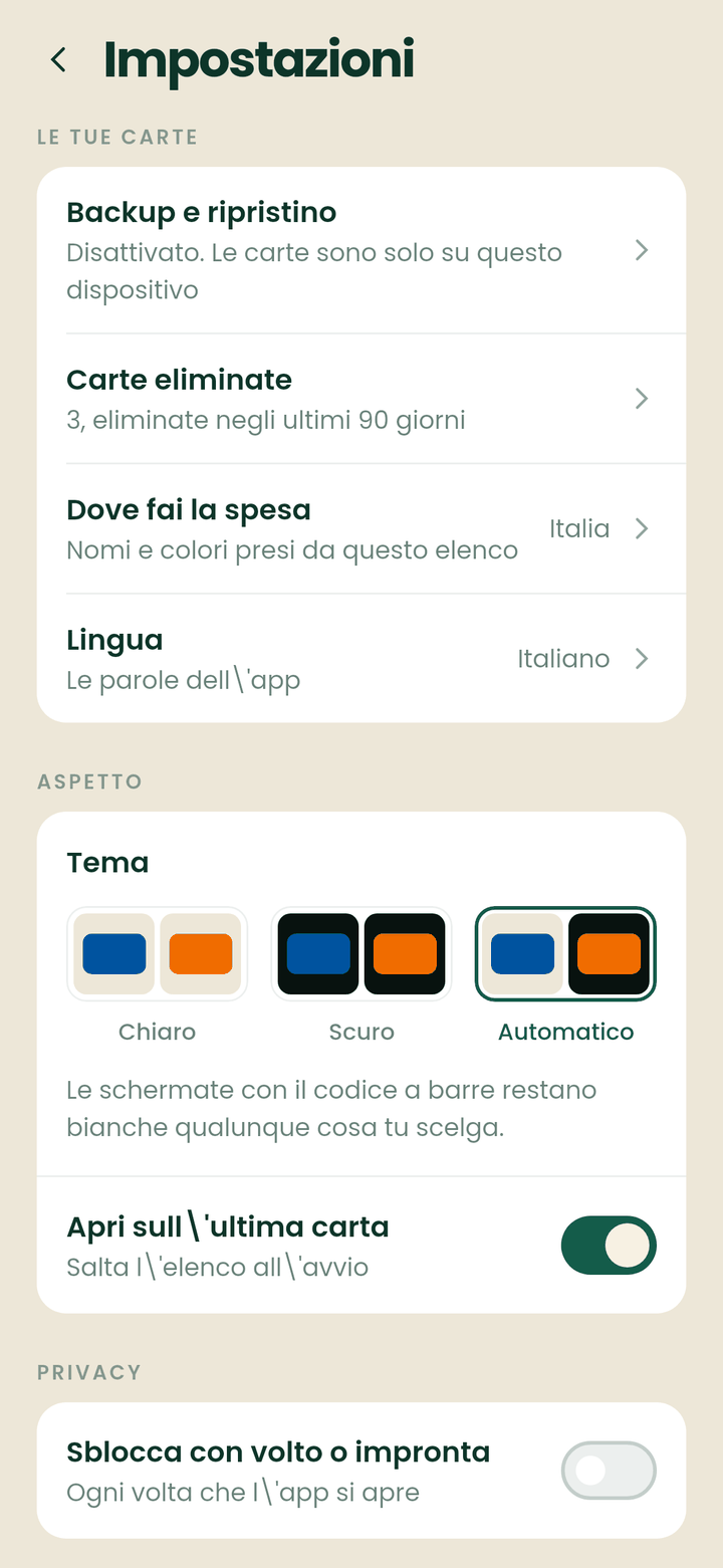 Le impostazioni di CardJar con backup, carte eliminate, paese, tema e blocco con impronta